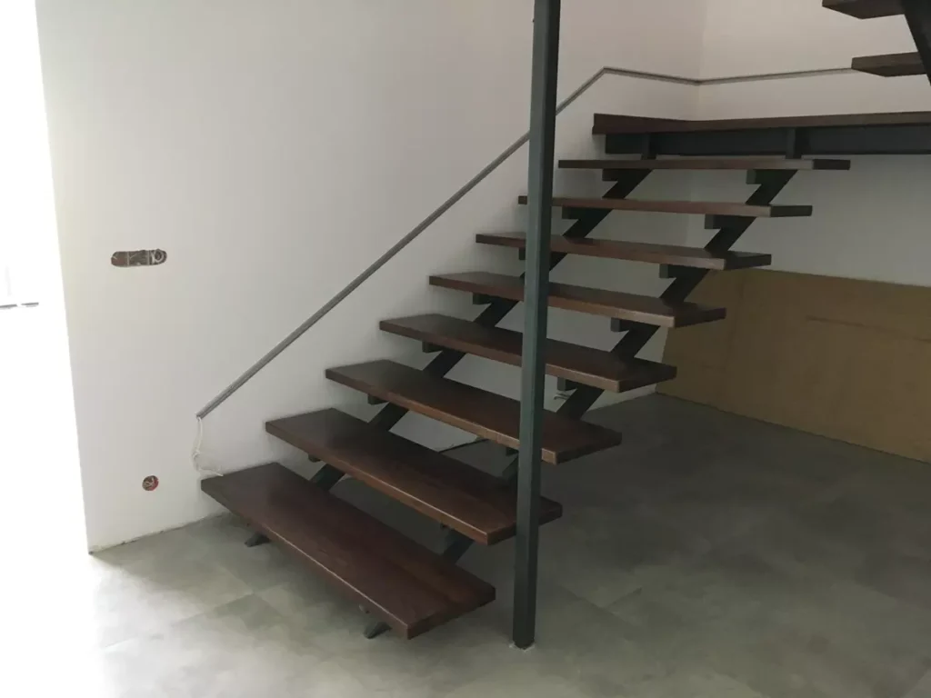 Produkujemy stopnice schodowe